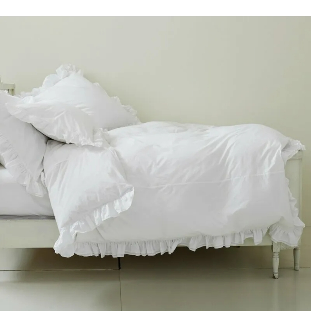 Brand New Rachel Ashwell Simply Shabby Chic King duvet cover Liliput Ruffles